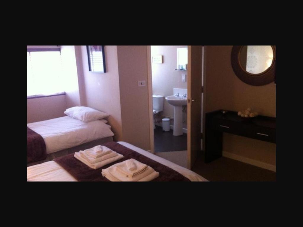 เดอะ โอลด์ เบล Bed & Breakfast ชรูว์สเบอรี ห้อง รูปภาพ